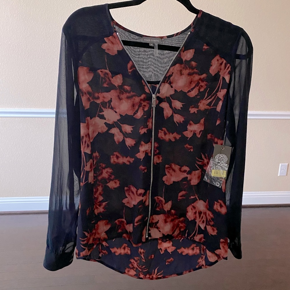 NWT Vince Camuto blouse